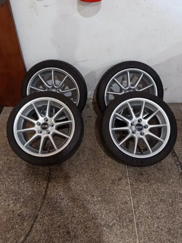 Jogo de rodas aro 17 furação 5x110