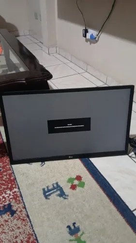 Monitor LG 24 pl novo
