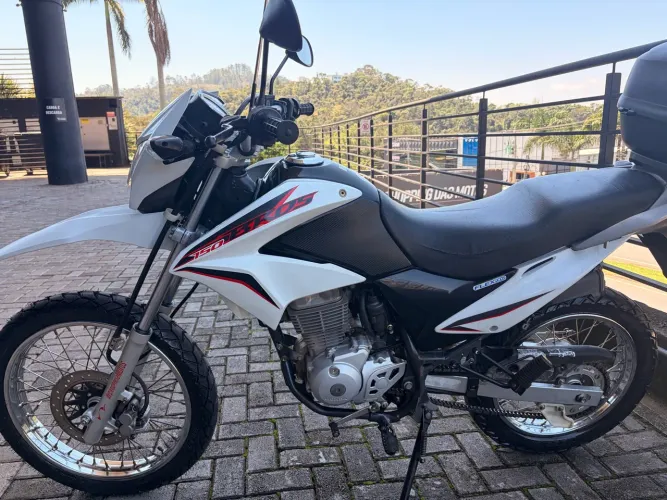 Honda NXR 150 Bros ESD 2014 39.000 km (valor anunciado é o preço final)