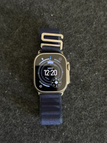 Apple Watch Ultra 1 Alumínio Prata - Novo, com 3 Pulseiras e Carregador