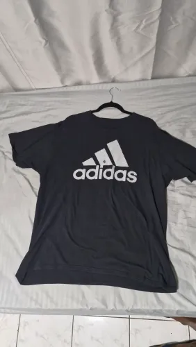 Camisa Adidas Original Preta (The Go-To Tee) - Tamanho XL/GG