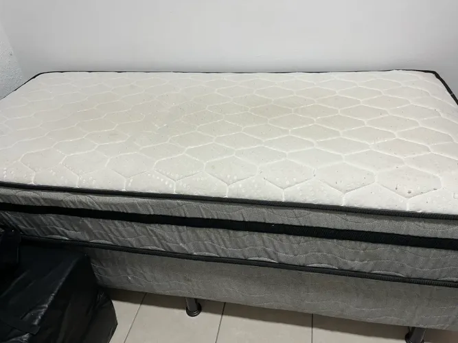 Cama solteiro macia