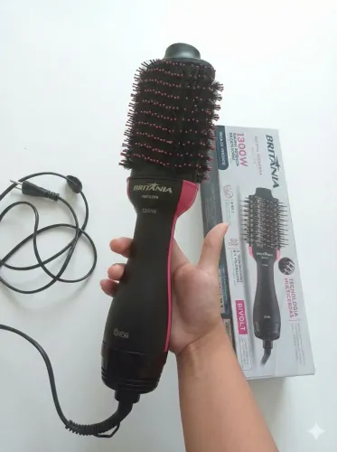 Escova Secadora Britânia 1300W na Caixa