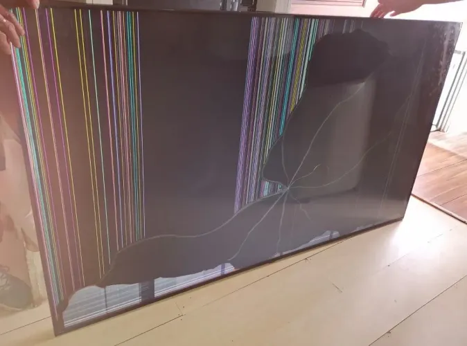 Tv LG NanoCell 75" (tela quebrada)