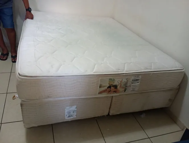 Colchão casal com 2 bases