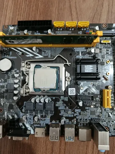 Computador para jogos simples e trabalho