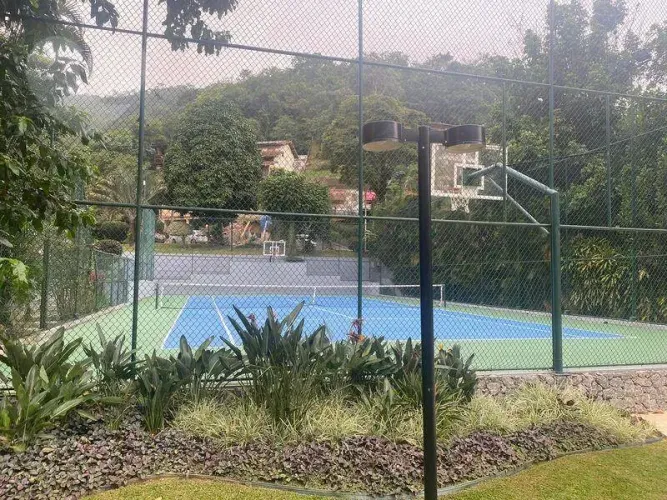 Piratininga casa com 378 m2 no condomínio Ubá Terra Nova.