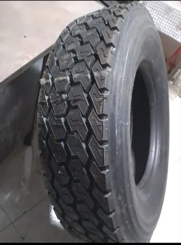 Pneu 295/80r22.5