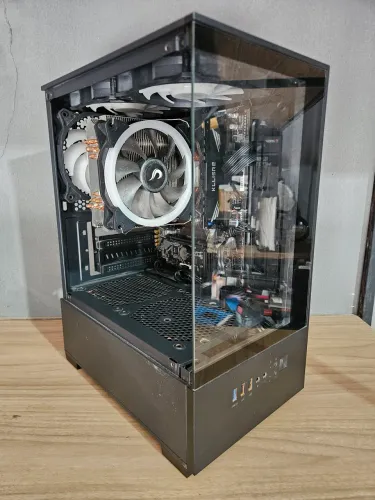 PC games ryzen 5 5600g / 16 RAM