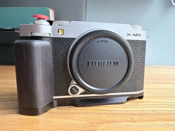 Fujifilm X-M5 