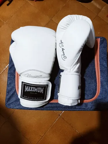 Luva Classic Muay Thai E Boxe Maximum - Cores White E Black Tamanho 12oz