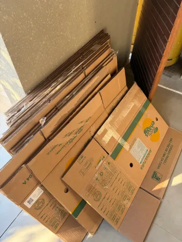 VENDO CAIXA DE PAPELÃO (70 UNIDADES) vendo a partir de 10