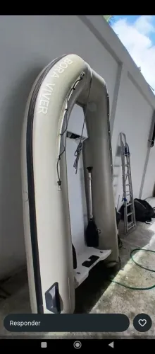 Bote de Apoio Inflável 