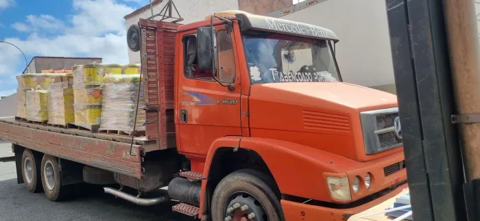 Caminhão Truck 1620 2004