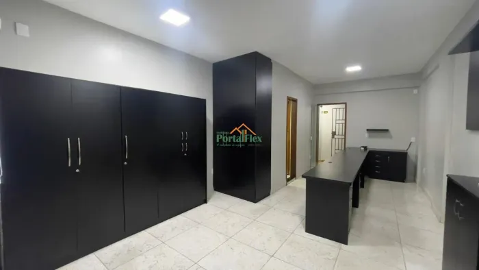Sala à locação em Parque Residencial Laranjeiras - Serra/ES