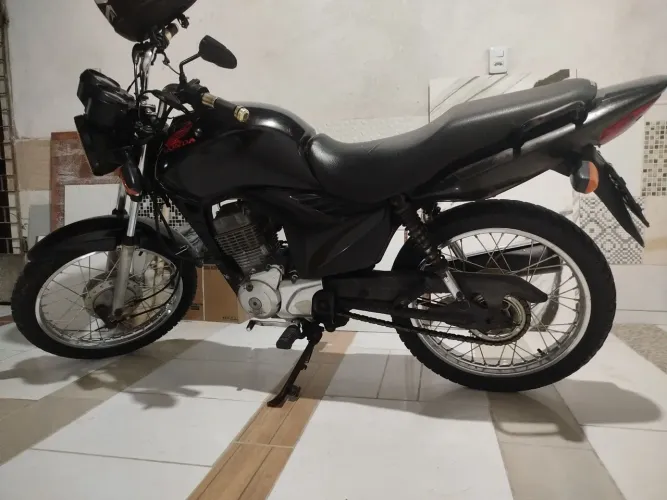 Moto Fan 125 Ks Preta