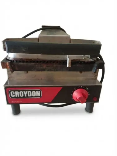 Sanduicheira Croydon Simples Profissional ( Usada )