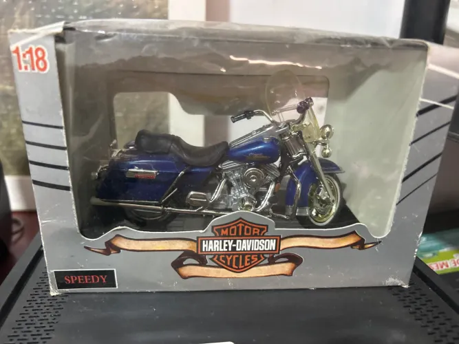 Harley Davidson classic cruiser moto miniatura