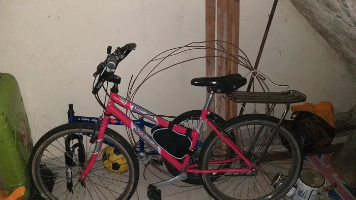 Vende-se bike sundown troco em raio e em iPhone 14