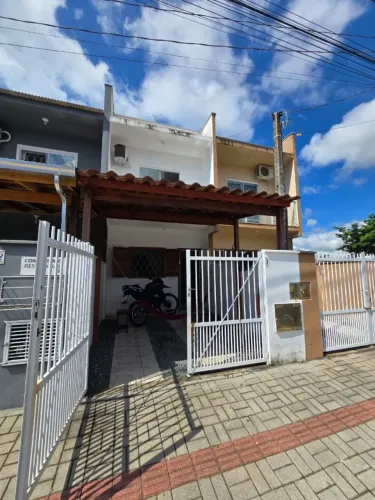 Sobrado em Balneário Piçarras