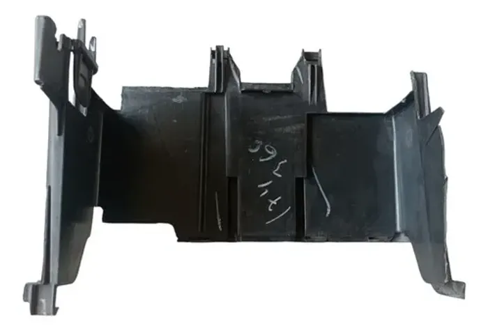 Suporte Bateria Vw Golf 00 Á 14 C Detalhe 