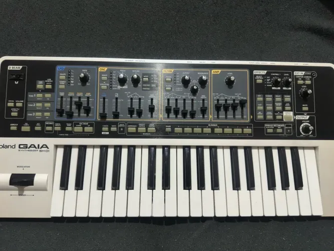 Vendo sintetizador Roland GAIA SH-01