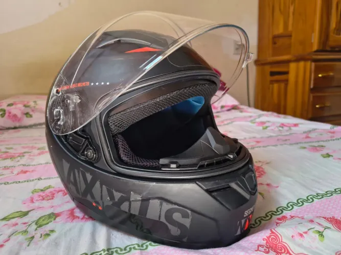 Vendo Capacete Axxis N°58