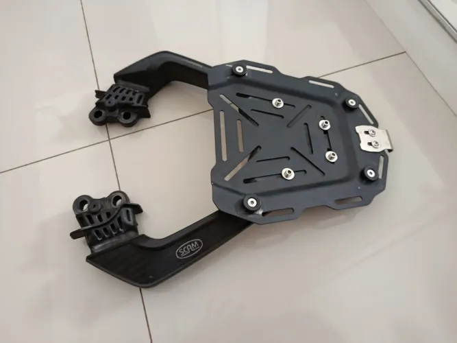 Suporte de Baú SCAM CB300F
