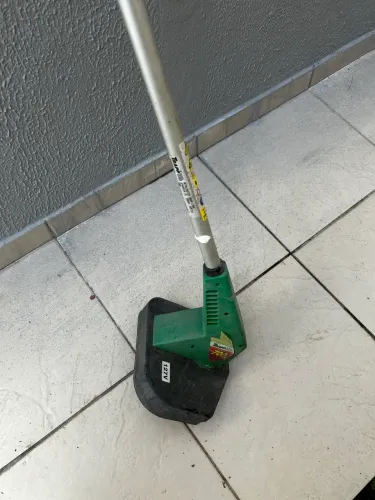 Cortador de grama 700w R$ 170,00