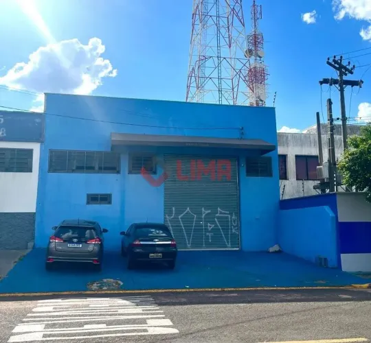 ÓTIMO BARRACÃO COM 500 M² PRÓXIMO AO RECINTO MELLO DE MORAES