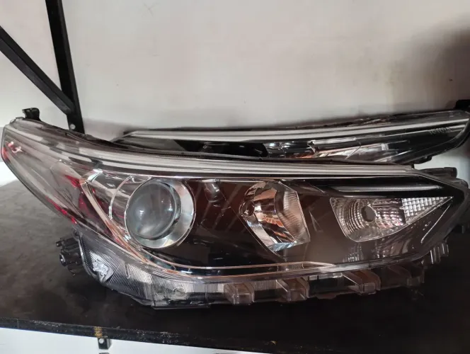 Farol yaris Led projetor original
