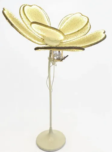Estrutura luminária de flor