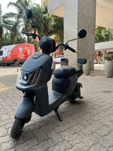 Moto elétrica (impecável novíssima)