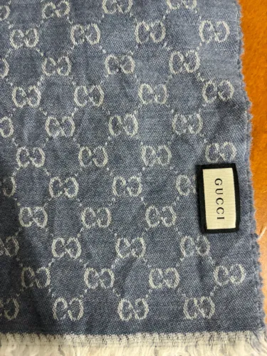 Manta Gucci original 40x180