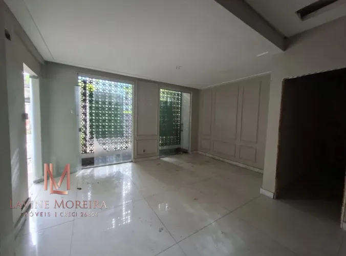 Casa para Locação em Salvador, Rio Vermelho, 6 dormitórios, 2 banheiros, 2 vagas