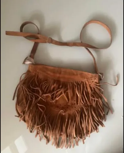 Bolsa de camurça