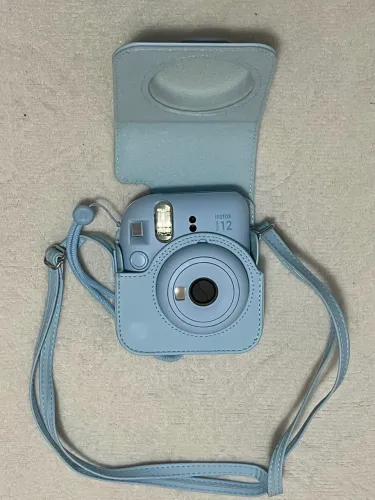 Kit Camera Instax Mini 12 com Bolsa