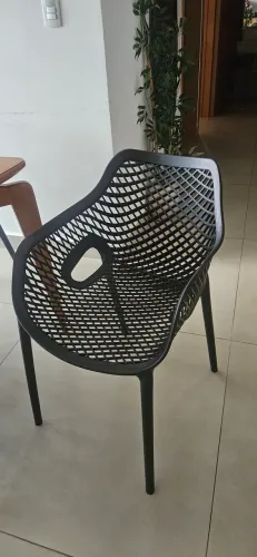 Cadeiras de plástico suits