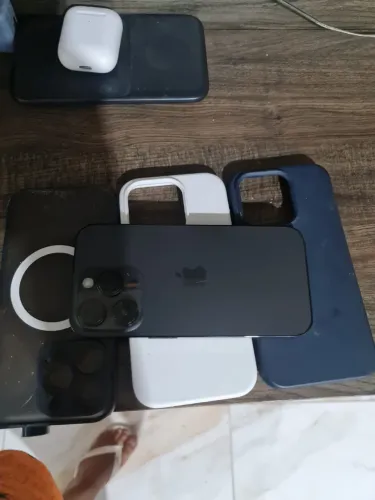 Vendo ou troco iPhone 14 Pro 128 em s23 ultra ou s24 ultra 