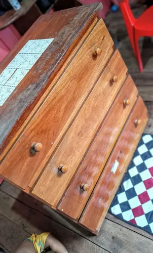 Cômoda *