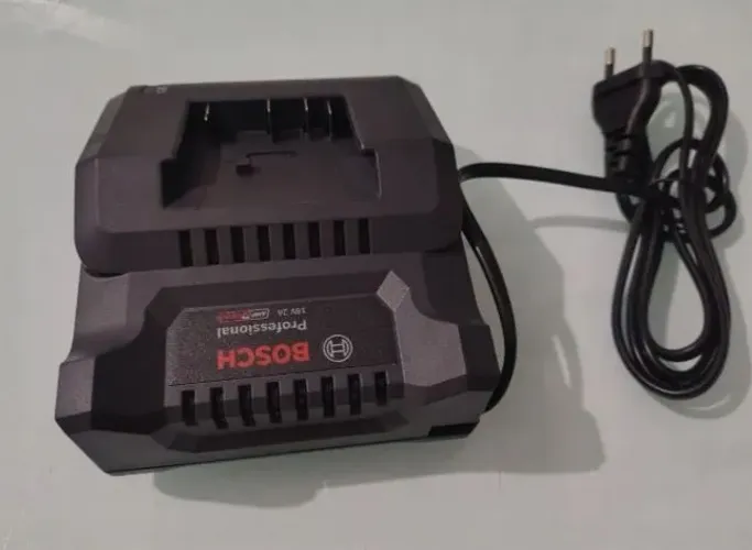 Carregador de bateria Bosch GBA Li-on 18V 4.0 Ah para parafusadeira 