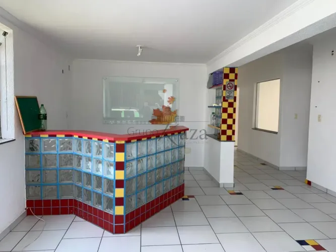 Casa - Comercial ou Residencial - Jardim Flórida - Jacareí - 293,23m².