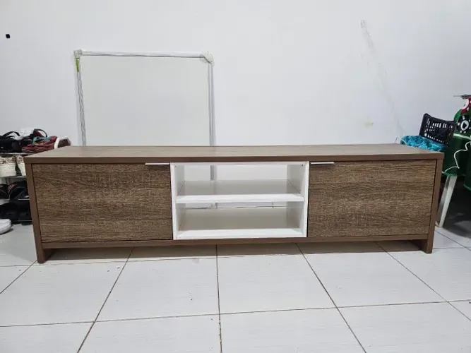 Rack para TV até 75 polegadas - R$ 399 - Perfeito estado
