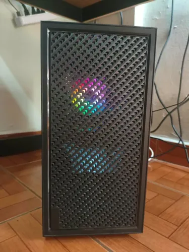 PC gamer RTX 5060