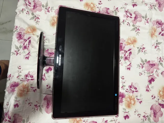 TV/Monitor LCD Samsung SyncMaster p2270HN 22 polegadas