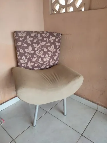 Conjunto de Poltronas estofadas