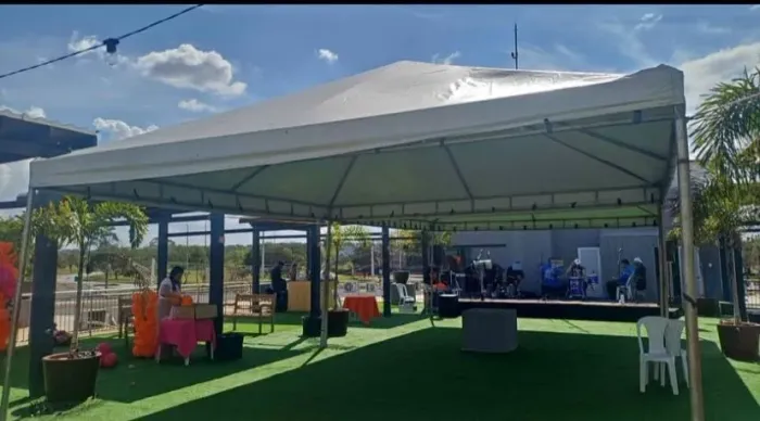 Tenda 6x6 lona novinha 