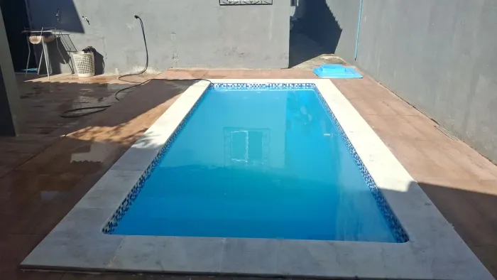Casa margrande final da penha 100 metrô da praia