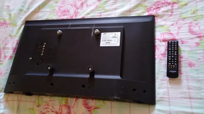 Vendo tv 32 polegadas