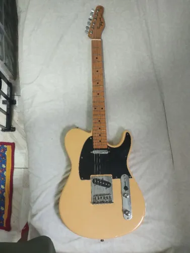 Guitarra Tagima T-Series Telecaster - Cor Creme/Amarela - Excelente Estado